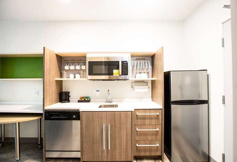 هتل Home2 Suites By Hilton Carlsbad