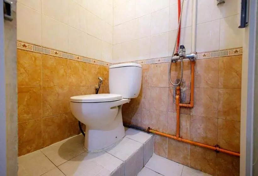 ホテル Marcello Residence Siwalankerto Near Petra University Surabaya Mitra Reddoorz