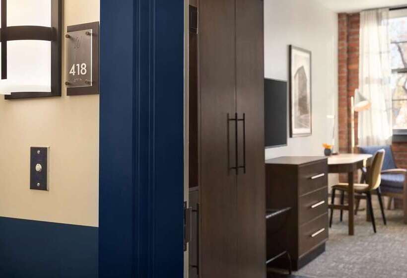 هتل The Wilbur Lititz, Tapestry Collection By Hilton