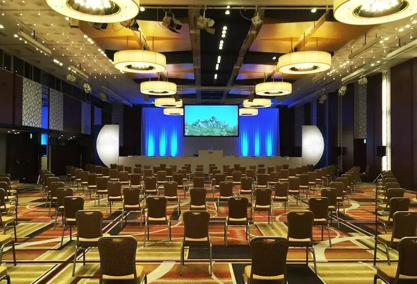 Отель Ana Crowne Plaza Osaka, An Ihg