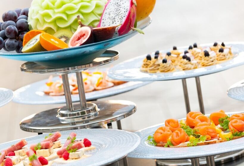 בית מלון כפרי Ana Crowne Plaza Osaka, An Ihg