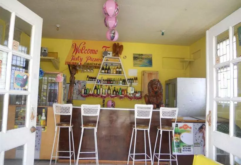 Hotel Cotton Tree Place