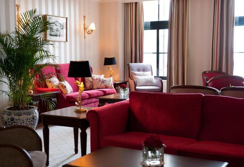 בית מלון כפרי Amsterdam Huis Ten Bosch