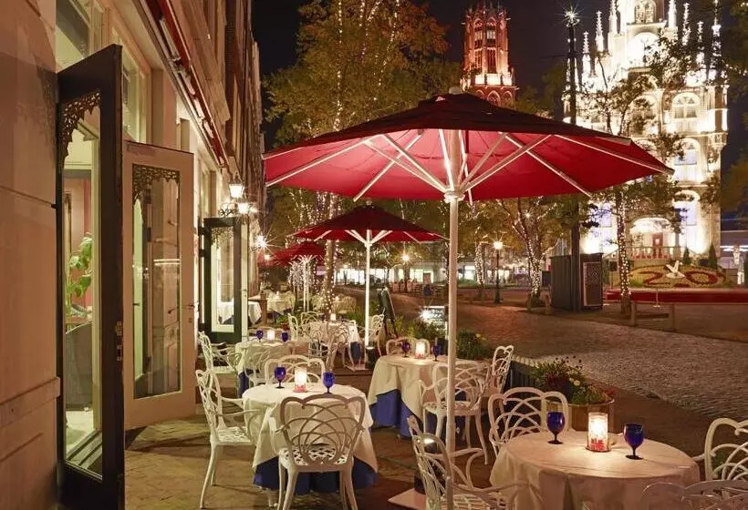 هتل Amsterdam Huis Ten Bosch