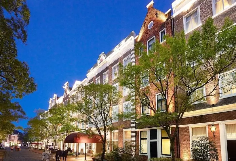 هتل Amsterdam Huis Ten Bosch