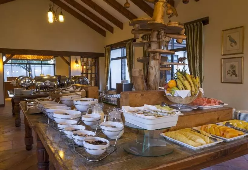 هتل Sweetwaters Serena Camp