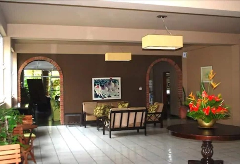 בית מלון כפרי The Mandeville