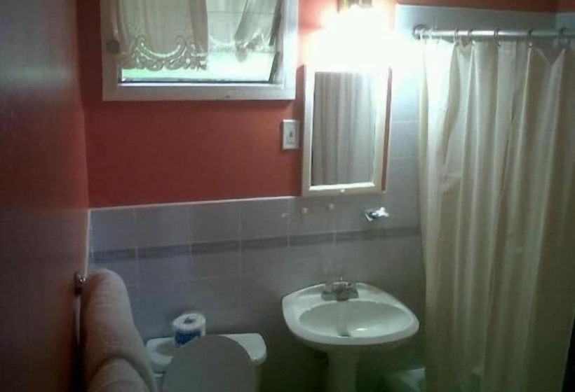 בית מלון כפרי The Mandeville