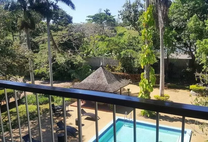 هتل The Mandeville