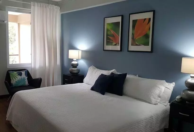 هتل The Mandeville