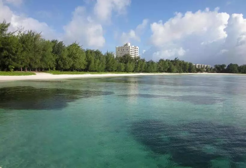 هتل Aquarius Beach Tower