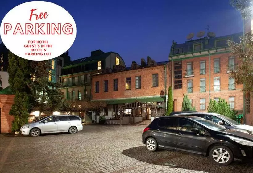 هتل Best Western Santakos