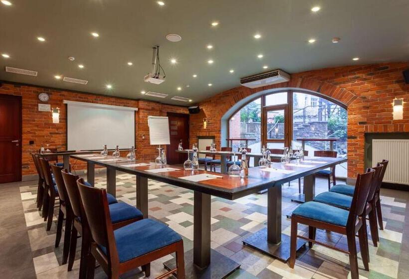 هتل Best Western Santakos