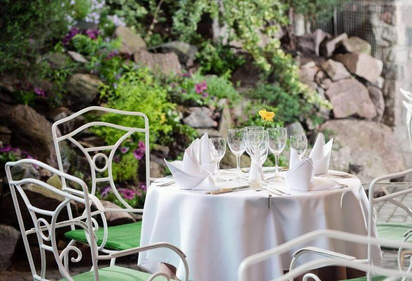 هتل Best Western Santakos