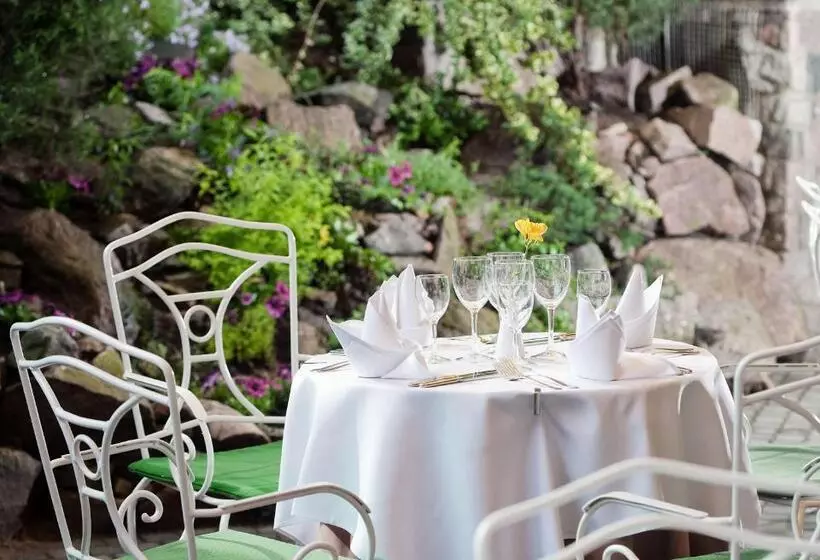 هتل Best Western Santakos