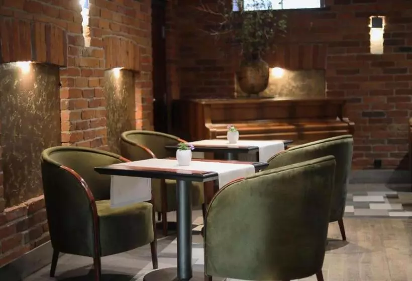 هتل Best Western Santakos