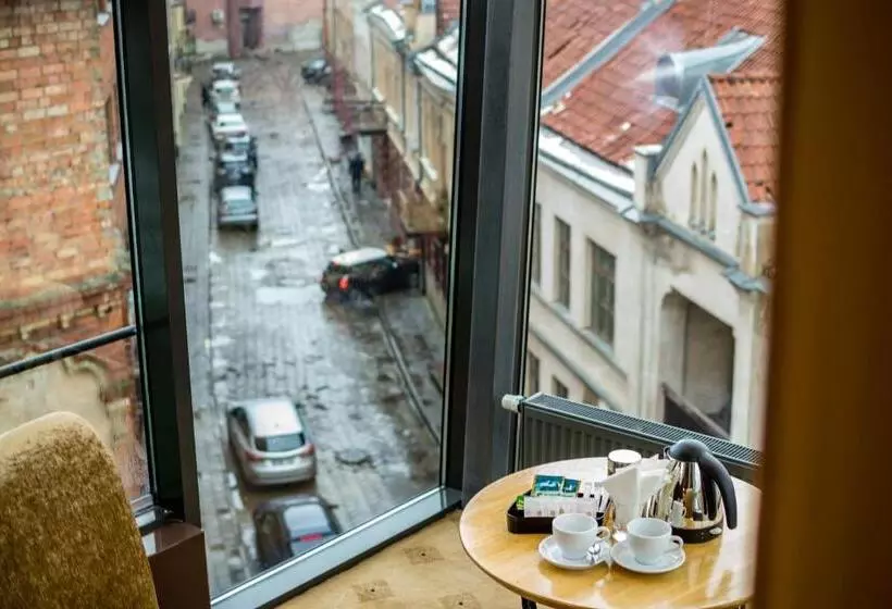 هتل Best Western Santakos