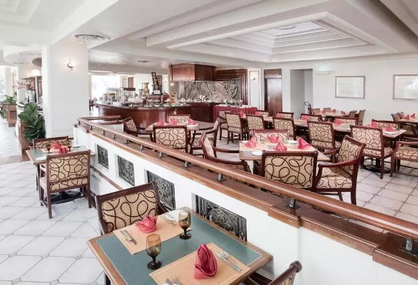 Отель Dorsett Grand Labuan