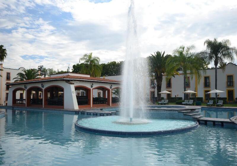 هتل Misión Grand Juriquilla