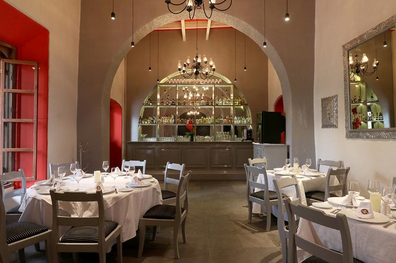 هتل Misión Grand Juriquilla