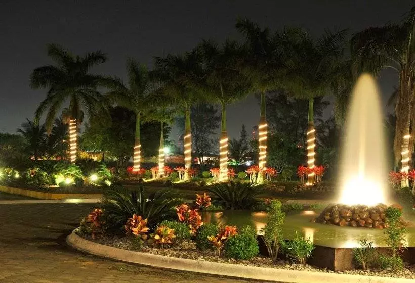 Отель Terranova