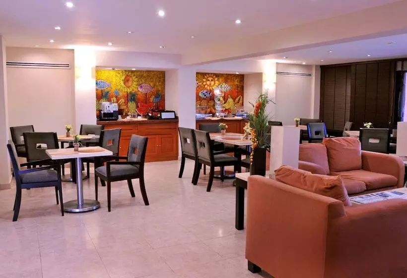 Отель Terranova