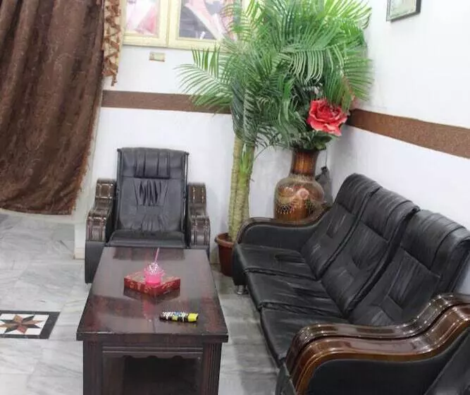 Al Eairy Furnished Apartments Al Baha 3