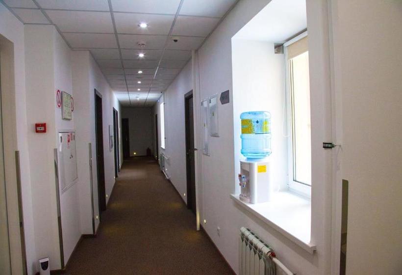 בית מלון כפרי Arbat Inn