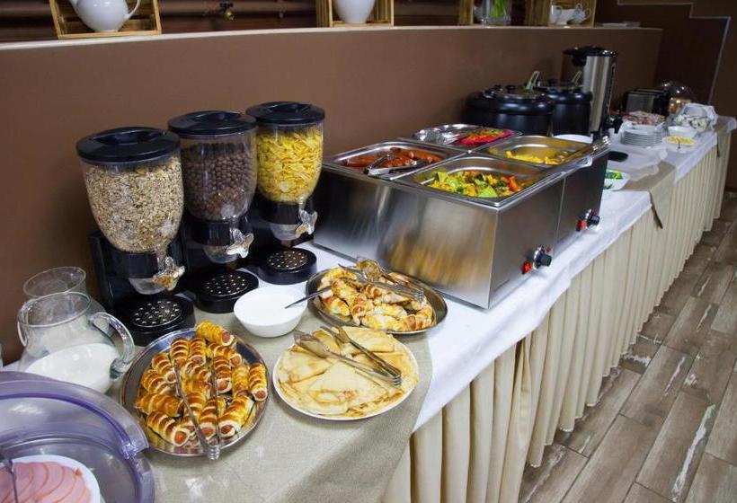 בית מלון כפרי Arbat Inn