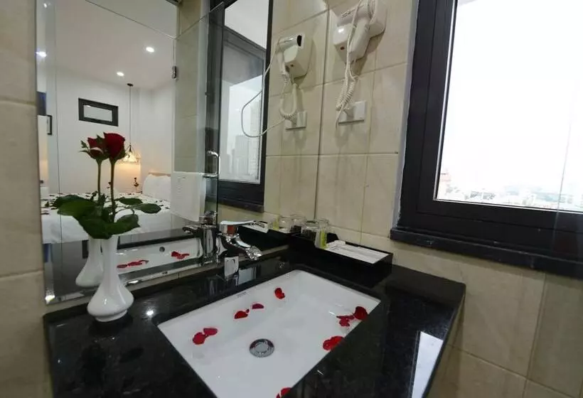 هتل Blue Hanoi Inn City