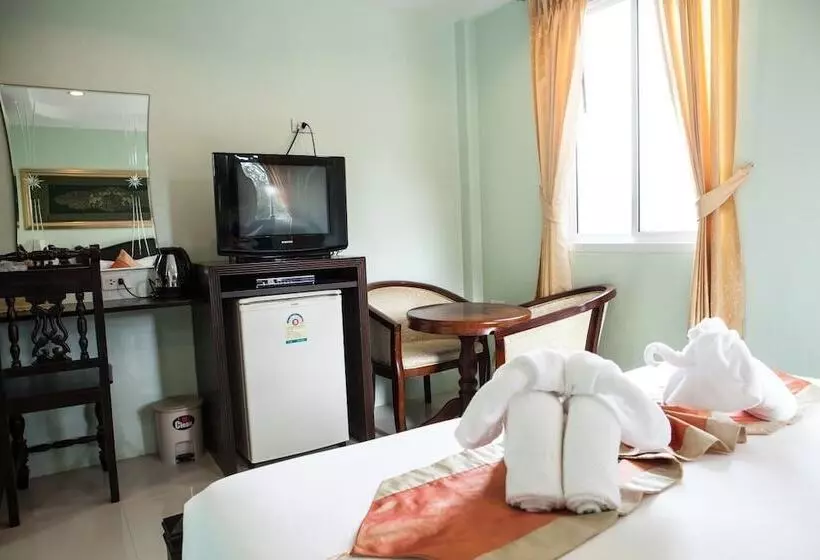هتل Fahsai Bay Villa