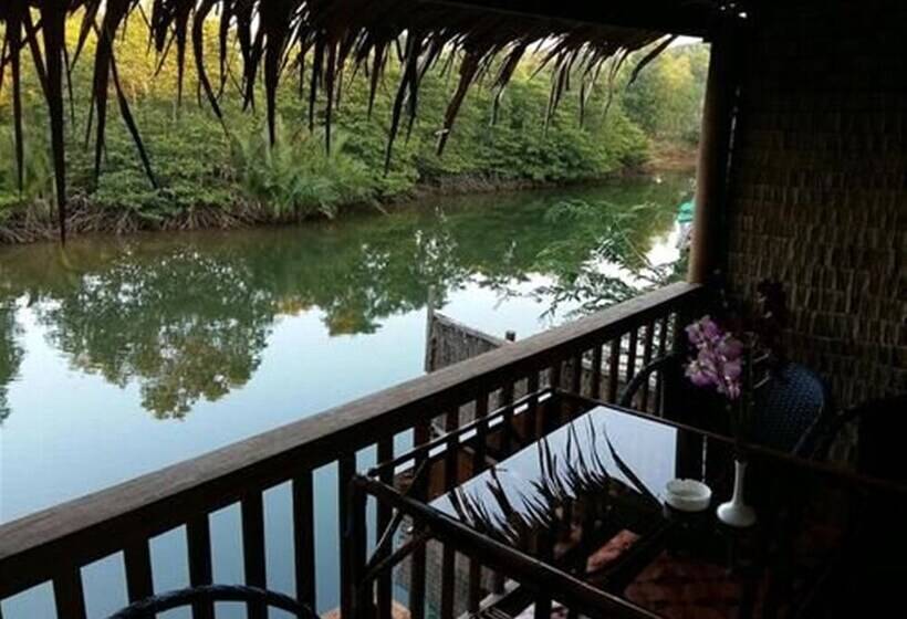 בית מלון כפרי Mangroves & More