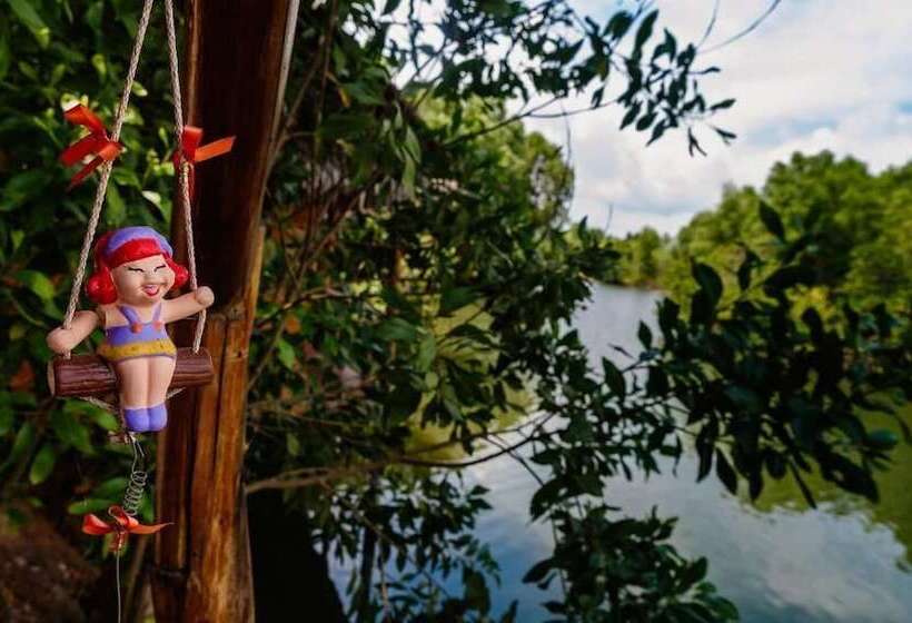 בית מלון כפרי Mangroves & More