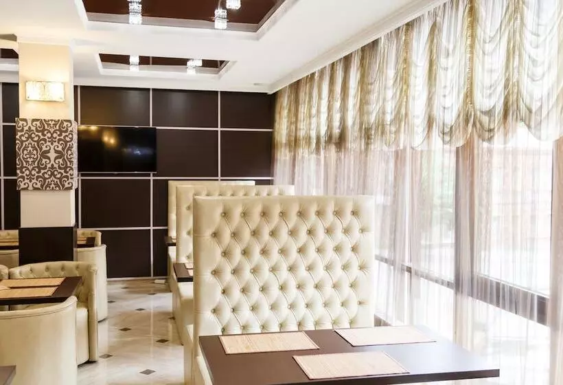 هتل Marton 20 Let Vlksm