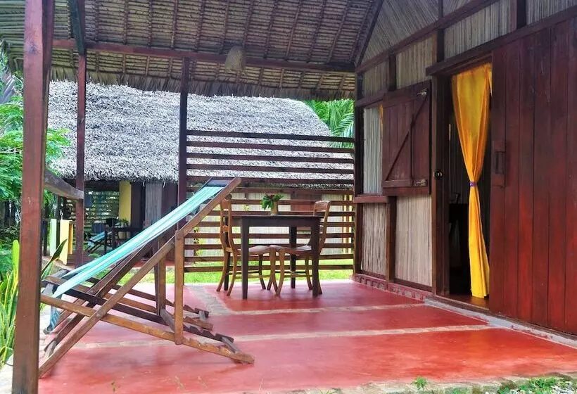 هتل Natiora Green Lodge