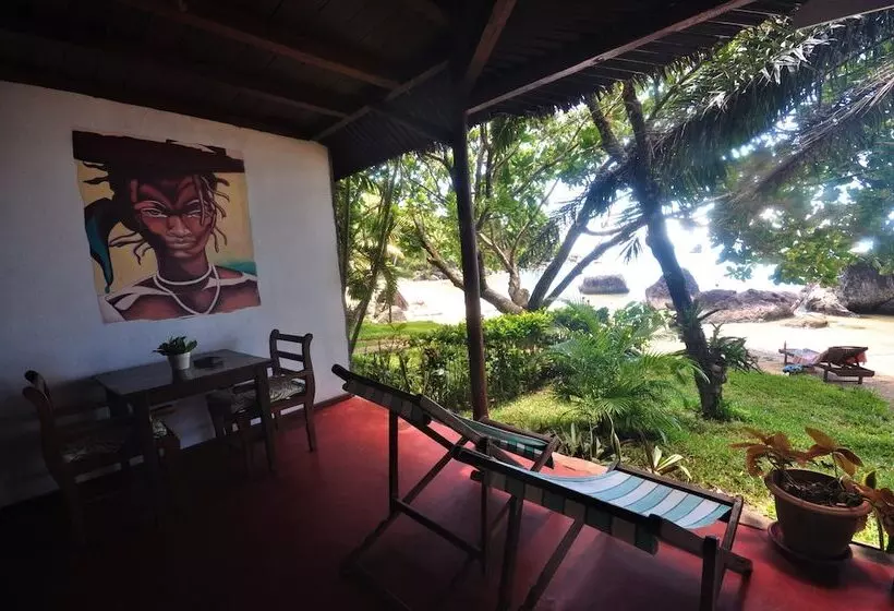 هتل Natiora Green Lodge