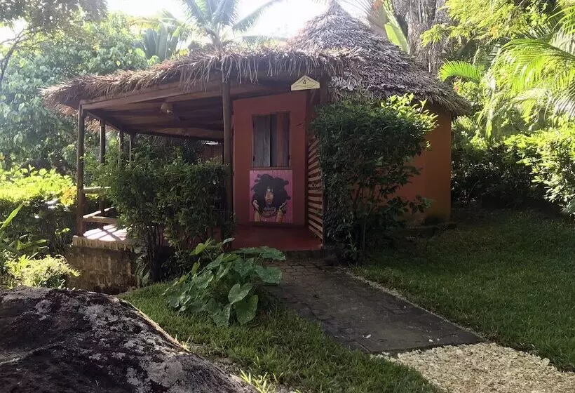 هتل Natiora Green Lodge