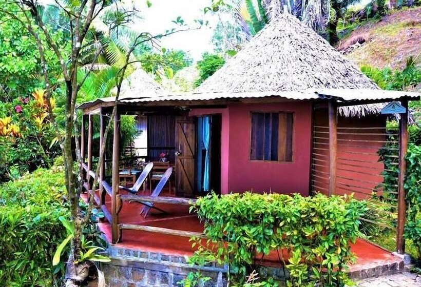 هتل Natiora Green Lodge