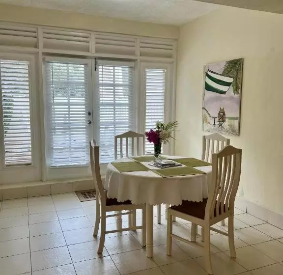 Inchcape Seaside Villas