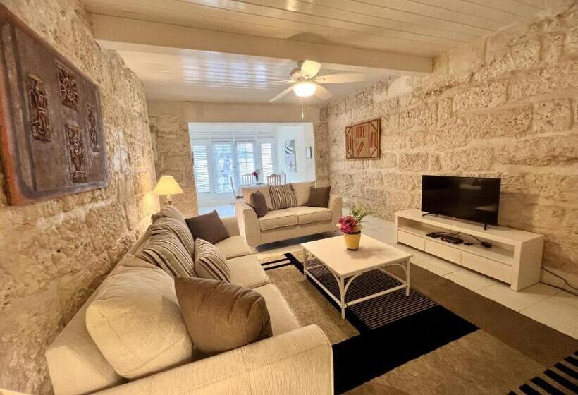 Inchcape Seaside Villas