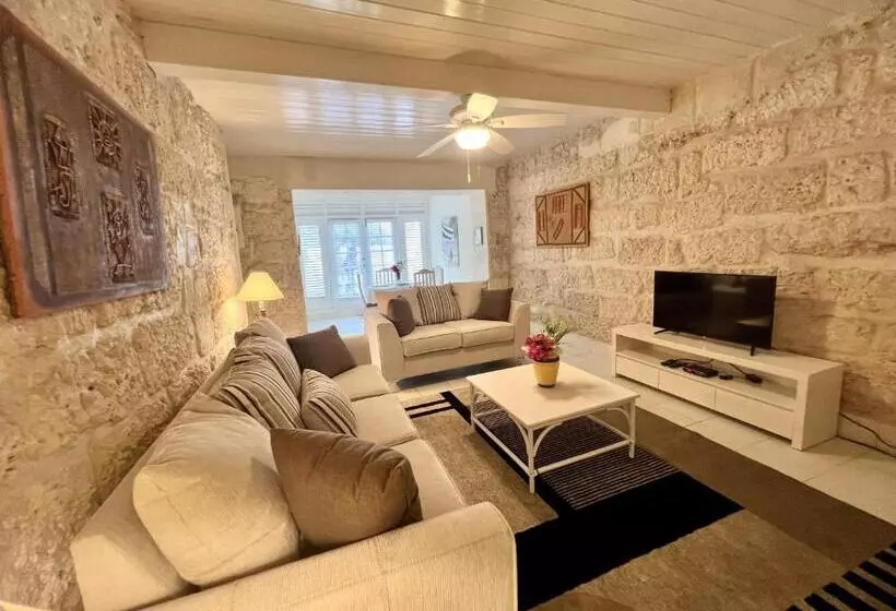 Inchcape Seaside Villas