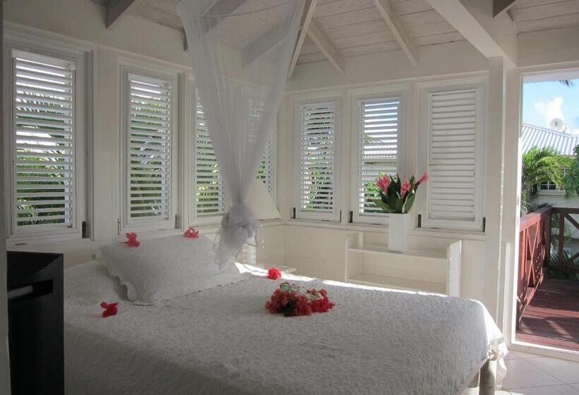 Inchcape Seaside Villas