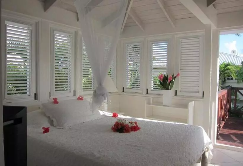 Inchcape Seaside Villas