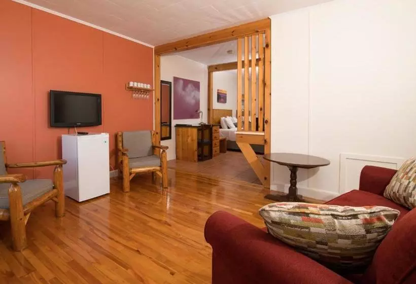 Au Pic De L Aurore Motel Chalets