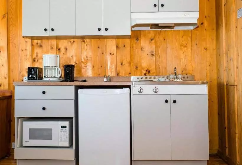 Au Pic De L Aurore Motel Chalets