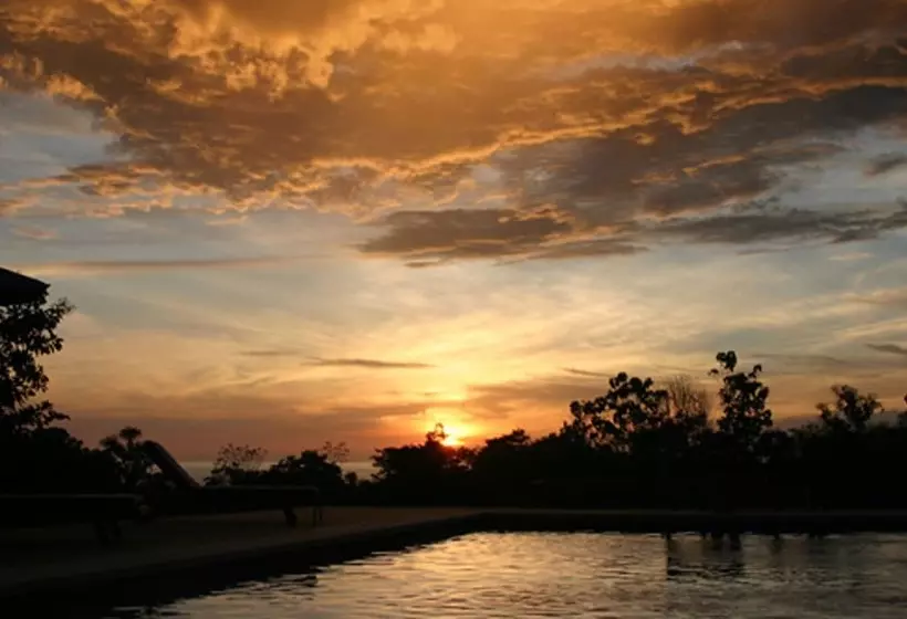 استراحتگاه Kaya Bloom Ecolodge & Glamping