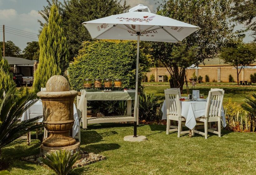 Tshiberry Bed & Breakfast