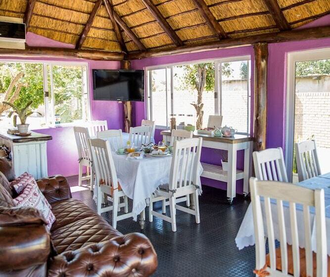 Tshiberry Bed & Breakfast