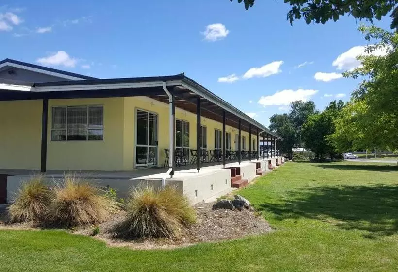 High Country Lodge, Motels & Backpackers