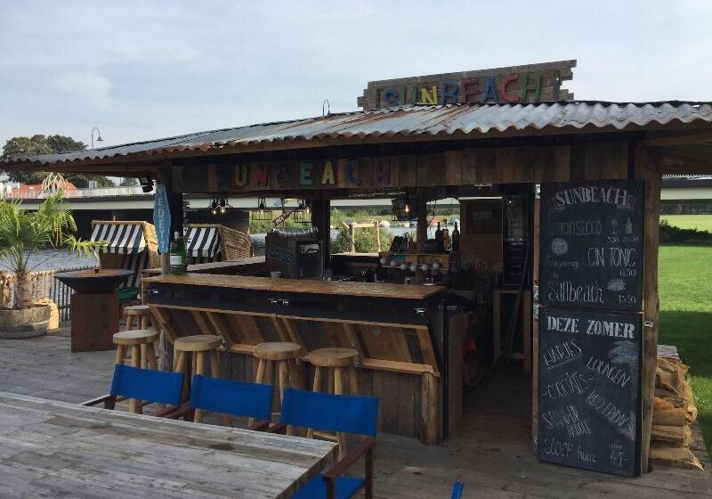 De Zon Hotel & Restaurant By Flow